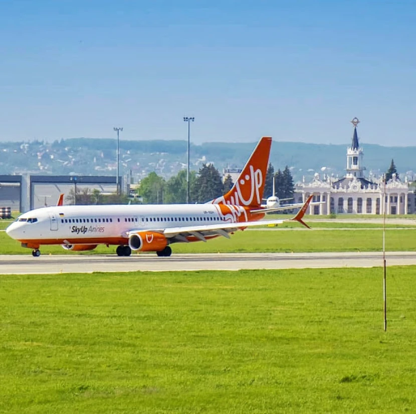 «Авіалінії Харкова» починають виконувати річну програму польотів